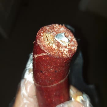 Ahmet İpek Sucukları Sucuktan Metal Parça Çıkması