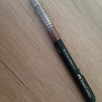 Faber Castell TK Fine Vario L Kalemimin Tutma Kısmı Karardı