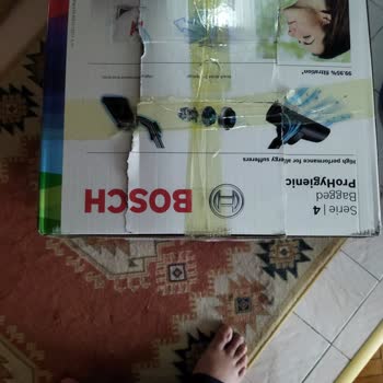 Bosch Sıfır Ürün Sipariş Verdik 2021 Tarihli Eski Koli İle Süpürge Geldi