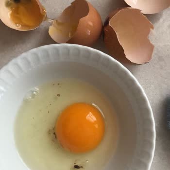 Happy Life Organik Happy Life Bu Nasıl Bir Yumurta...! Bir De Organik...!