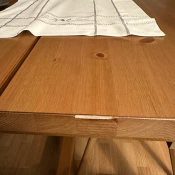 IKEA Masif Masa Kusurlu Geldi