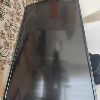 Hepsiburada Ekranı Paramparça Toshiba Televizyon Teslim Etti.