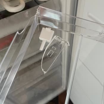 Uğur Derin Dondurucu Karlanma