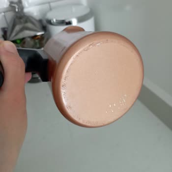 Arçelik Cezvelerin Boya Atması