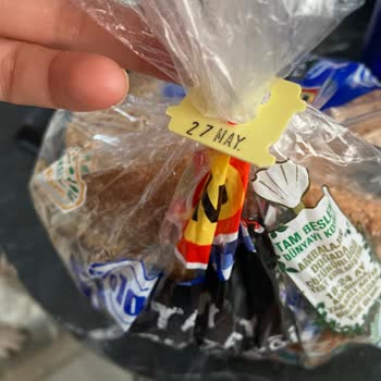 Küflü UNO Tam Buğday Ekmeği