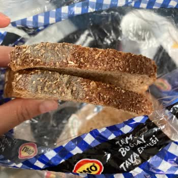 Küflü UNO Tam Buğday Ekmeği