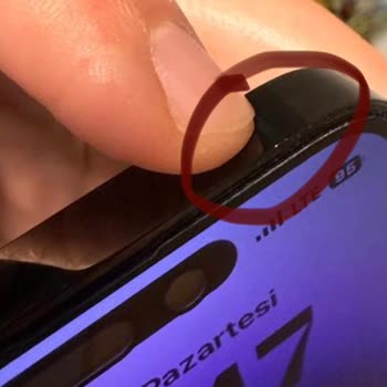 Apple İphone 14 Pro (boya-renk Atması)