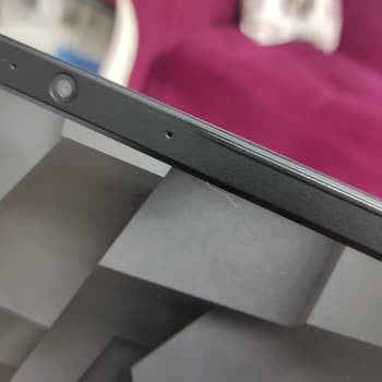 Monster Notebook Yeni Cihaz Ekran Çizik