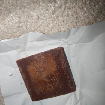 NIN Chocolate Bozuk Çikolata Ve İlgisizlik