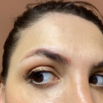 Emsal Doğan Güzellik Ve Tırnak Merkezi Kaşlarımı Mahvetti