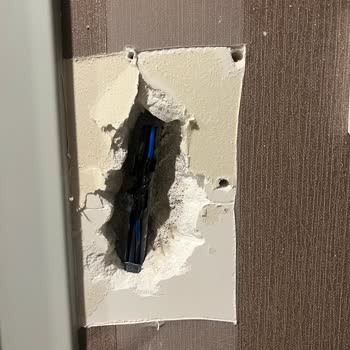 Ev Güvenlik Sistemi Kurulumu Sırasında Yaşanan Hasarlar Ve Kale Alarm'ın İlgisizliği