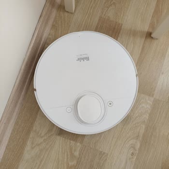 Fakir Robot Süpürge Silmiyor