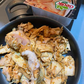 Gedik Piliç Hazır Döner Paketinden Çiğ Et Kocaman Tavuk Derisi Çıktı