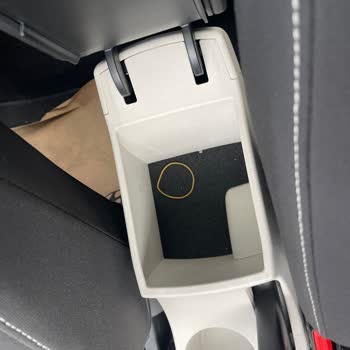 Şampiyon Otomotiv Hyundai Yırtık Koltuk İle Araç Teslimi