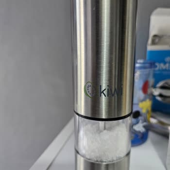 Kiwi Home Kiwi Marka Işıklı Tuz Öğütücü