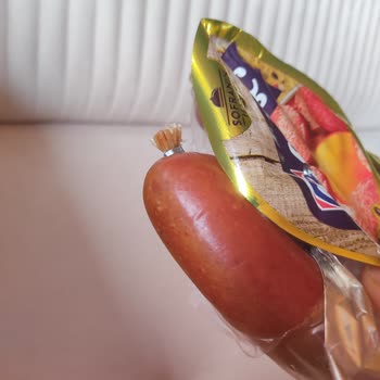 Aytaç Gıda Özhan Marketten Aldığımız Dana Sucuk Ürünü Sağlığımızı Tehdit Etti