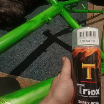 Triox Floresan Yeşil Sprey Boyanın Kurumaması Sertleşmemesi Kapatmaması