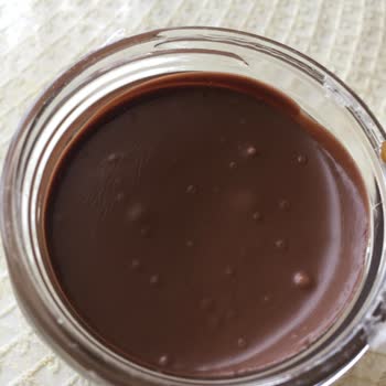 Nutella Nın İçinde Kabarcıklar Var