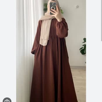 Mihrabaya Hüma Robalı Ferace'de Dikişler Ve Kesimler Yetersiz