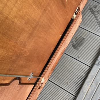 Mandu Mobilya Mandu Ahşap Bahçe Dolabı Hasarlı Ürün