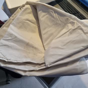 Totantekstil.online Faturasız Teslimat Sonrası Kirli Bez Çıktı