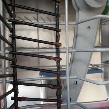 Bosch Bulaşık Makinesinde Paslanma