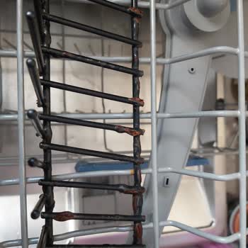 Bosch Bulaşık Makinesinde Paslanma