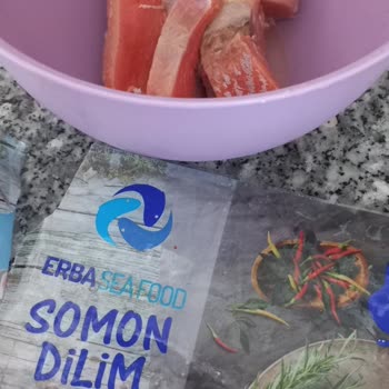 BİM'de Satılan Bozuk Somon Balığı