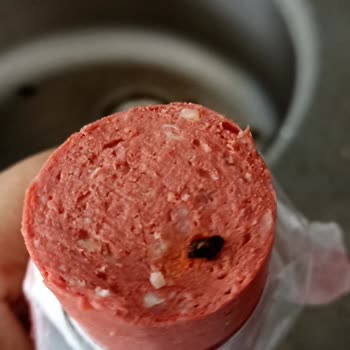 BİM Tombik Buton Piliç Sucuk Alırken Fare Pisliği Buldum