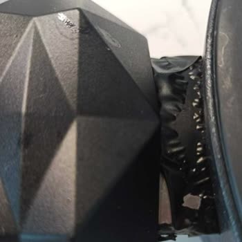 Karaca Züccaciye Karaca Bio Diamond Tencere Seti Sapları Soyuluyor