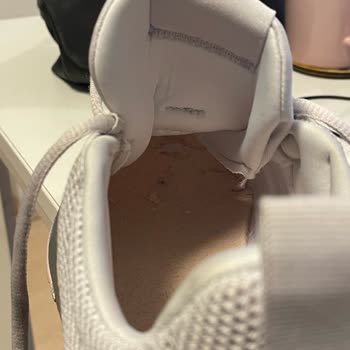 Trendyol'dan Aldığım Adidas Ayakkabıda Kalite Sorunu Yaşadım