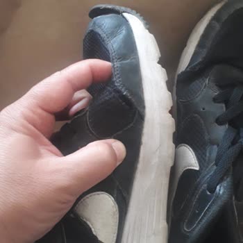 Nike Store'dan Aldığım Air Max Ayakkabıda Yırtılma Sorunu