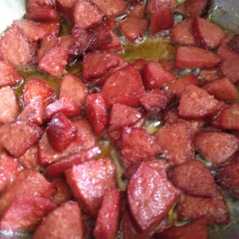 Torku Markasının Dana Sucuk Yazan Ürününde Tavuk Sucuğu Satması