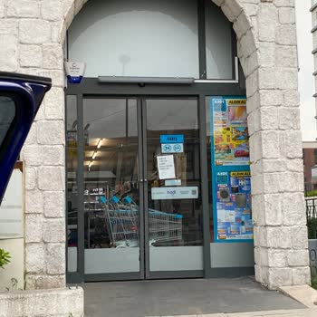 A101 Mesai Saatleri Haricinde Kapalı