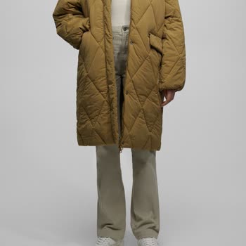 Pull And Bear Online Mağaza Stok Olmamasına Rağmen Var Görünüyor.