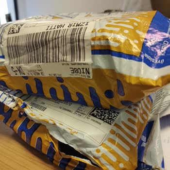 MNG Kargo, Paketim Açılıp İçinden Ürün Almışlar.