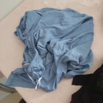 LC Waikiki Sanki İkinci El Pazarlardan Alınmış Gibi Özensiz