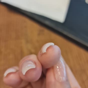 Emsal Doğan Güzellik ve Tırnak Merkezi Emsal Doğan Ankara Protez Tırnak Ve Çalışan Sorunsalı