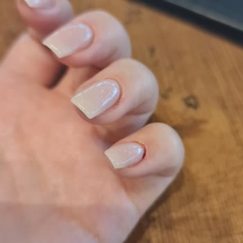 Emsal Doğan Güzellik ve Tırnak Merkezi Emsal Doğan Ankara Protez Tırnak Ve Çalışan Sorunsalı