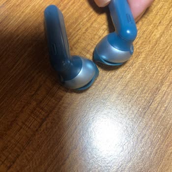 JBL 225TWS Kulaklık Silikon Ayrılması