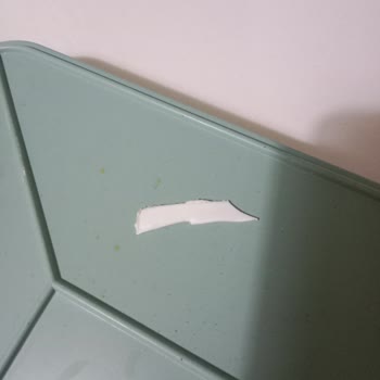 Burçak Fırın (Buca) Ekmeğin İçinden Plastik Parçası Çıkması