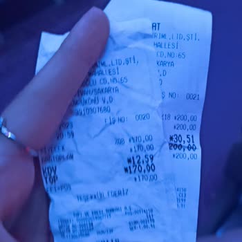 Hayal Kahvesi (Sakarya) Yemekte Yabancı Madde