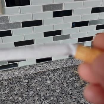 Gelsin AVM Kusurlu Makaron Satan Firma