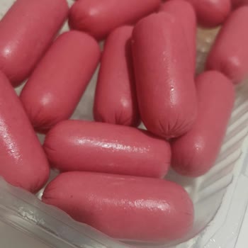 Beşler Sucuk Marka Sosis SKT Geçmemesine Rağmen Bozuk Çıktı