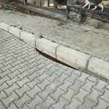 İzmir Büyükşehir Belediyesi Aydınlıkevler Mahallesindeki Yolun Çökmesi