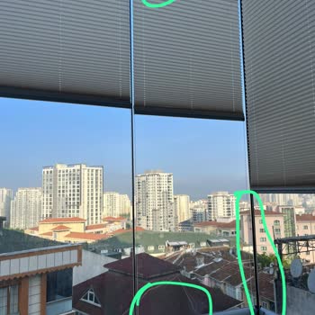 Bks Cam Balkon Dökülüyor