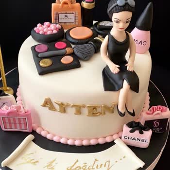 Venüs Pastanesi Levent Şubesi'nde Yaşadığım Pasta Sorunu