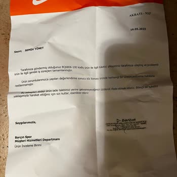 Nike Ayakkabı 6 Ay Bitmeden Yan Tarafından Ayrıldı!