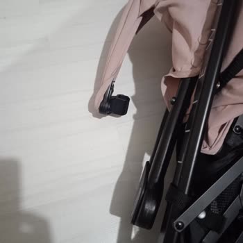 Chicco Bebek Arabası Kalitesiz