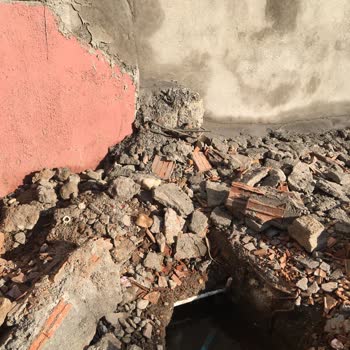 Kahta Belediyesi Patlamış Su Sorunu